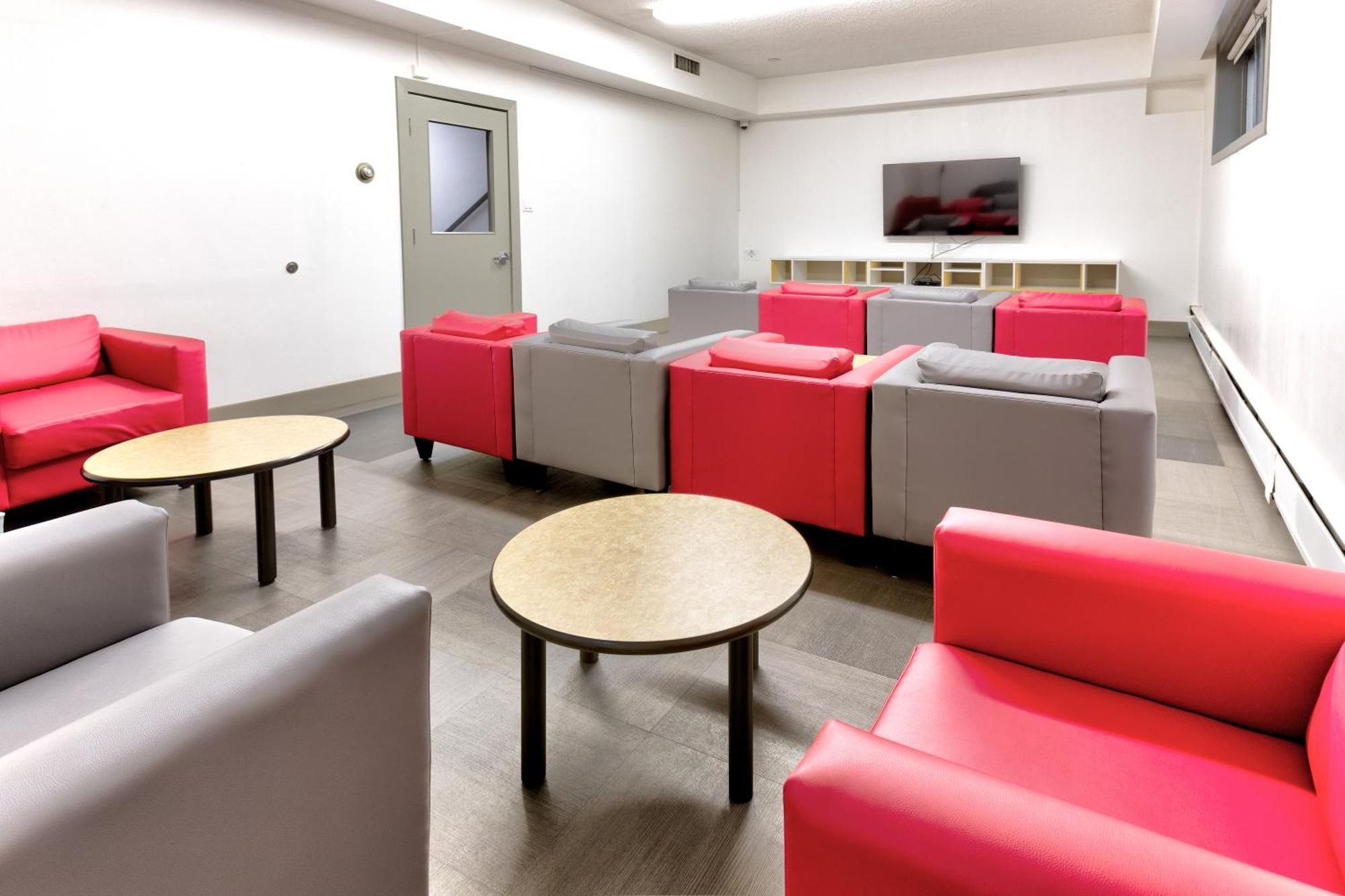 Hi Edmonton - Hostel Экстерьер фото