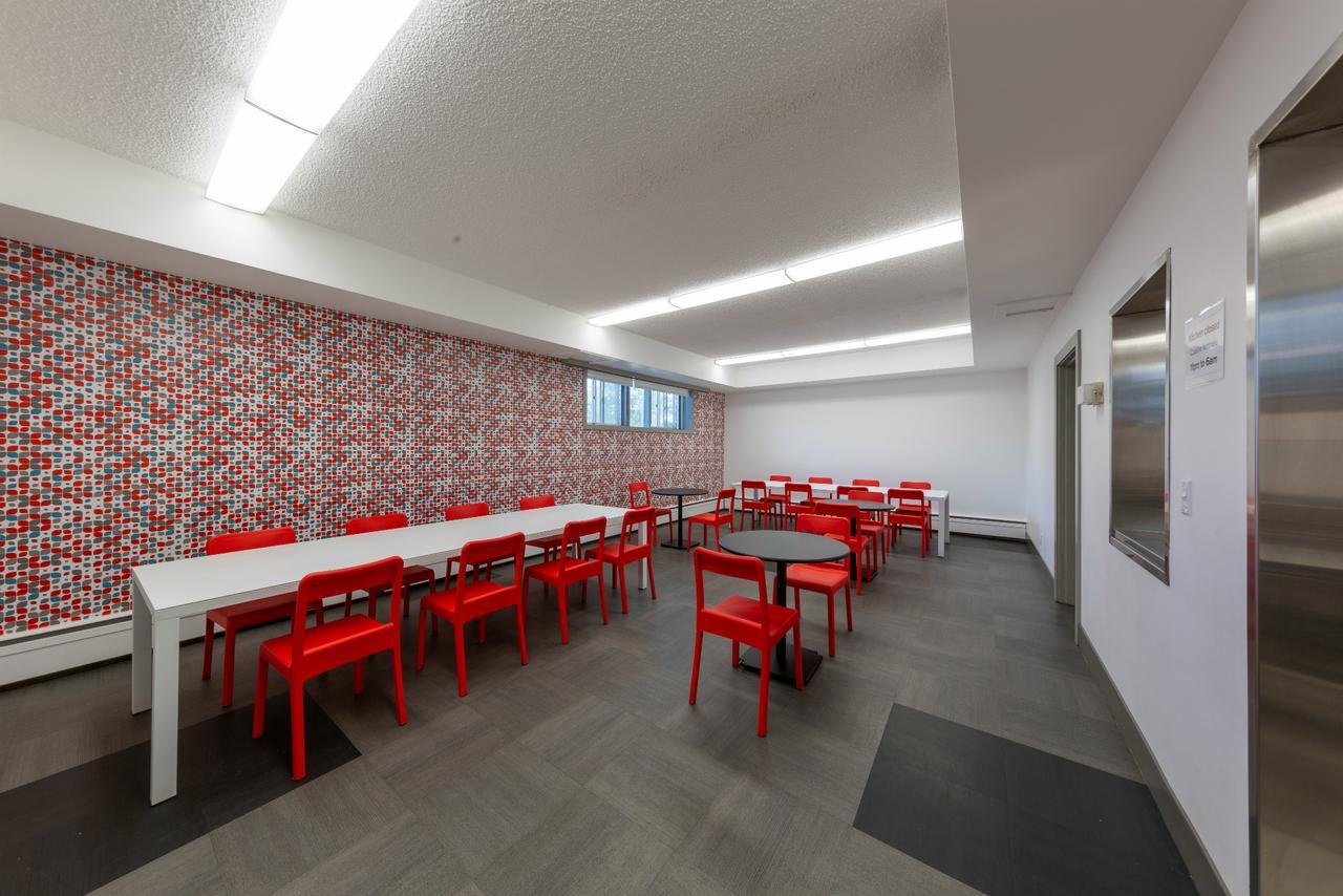 Hi Edmonton - Hostel Экстерьер фото
